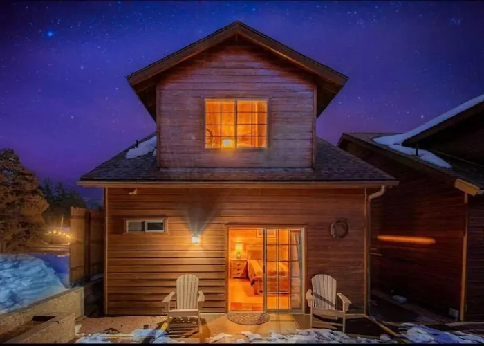Cabin #1 Buffalo Herd -Pet Friendly - Sleeps 6 - Playground & Game Room