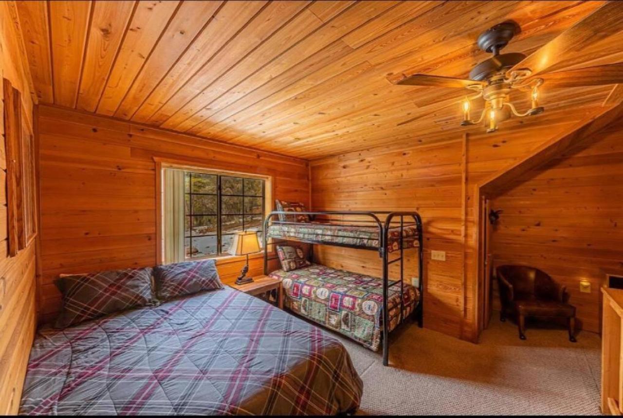 #1 Buffalo Herd -pet Friendly - Sleeps 6 - Playground & Game Chalet *